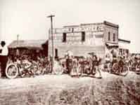  Zoom on Harley-Davidson picture 