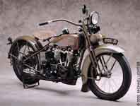  Zoom on Harley-Davidson picture 