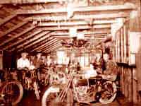  Zoom on Harley-Davidson picture 