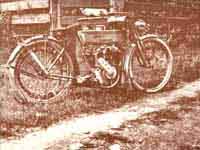  Zoom on Harley-Davidson picture 