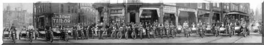  Zoom on Harley-Davidson picture 