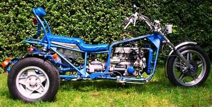  Zoom on Chopped 3 wheeler motorcycle Photo 